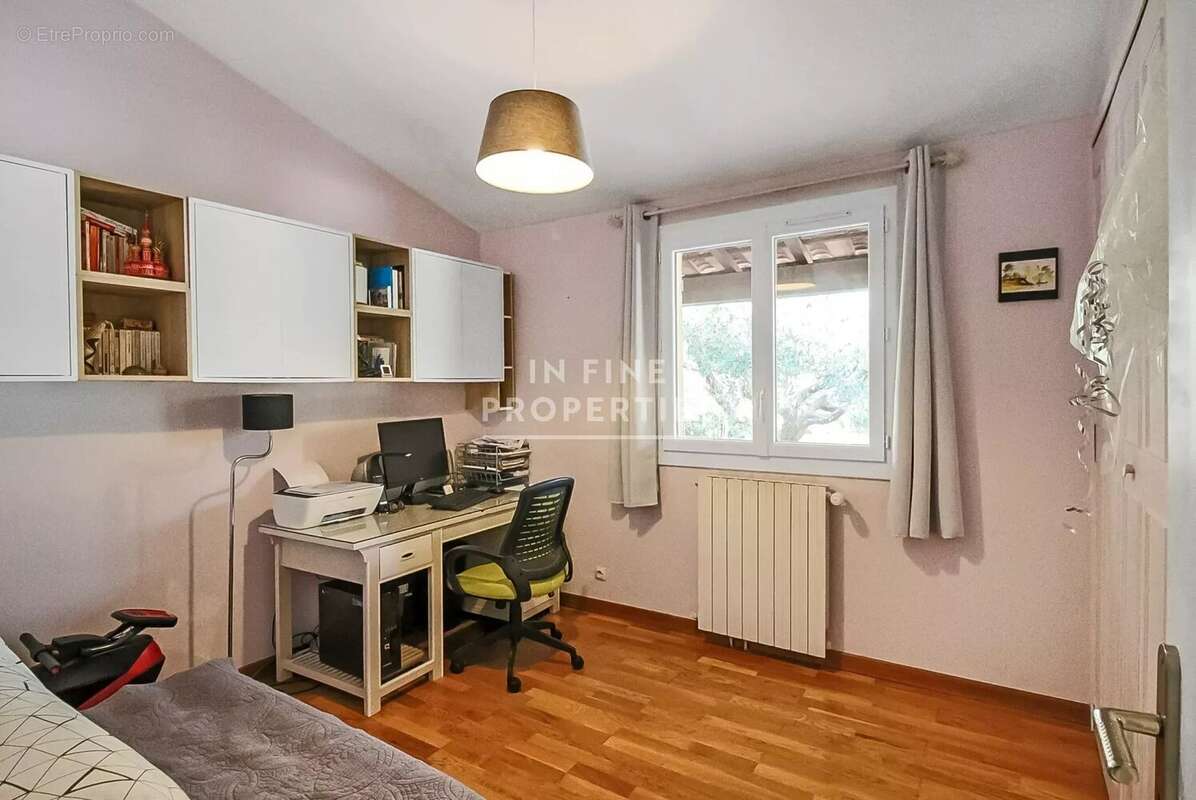 Maison à MOUANS-SARTOUX