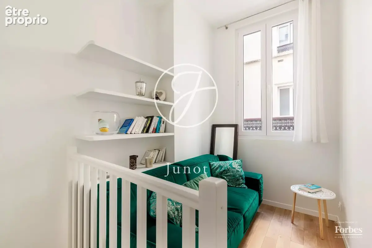 Paris 9e - FOLIES BERGÈRES - Appartement - 5 pièces - 96,51m² Carrez - 98,13m² au sol - 3 chambres - photo 9