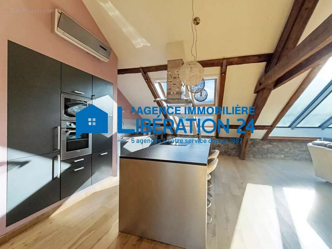 Appartement à SAINT-ETIENNE