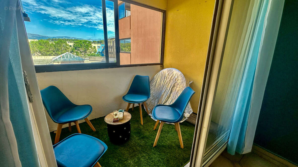 Appartement à VALBONNE