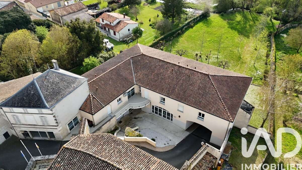 Photo 5 - Appartement à ROULLET-SAINT-ESTEPHE