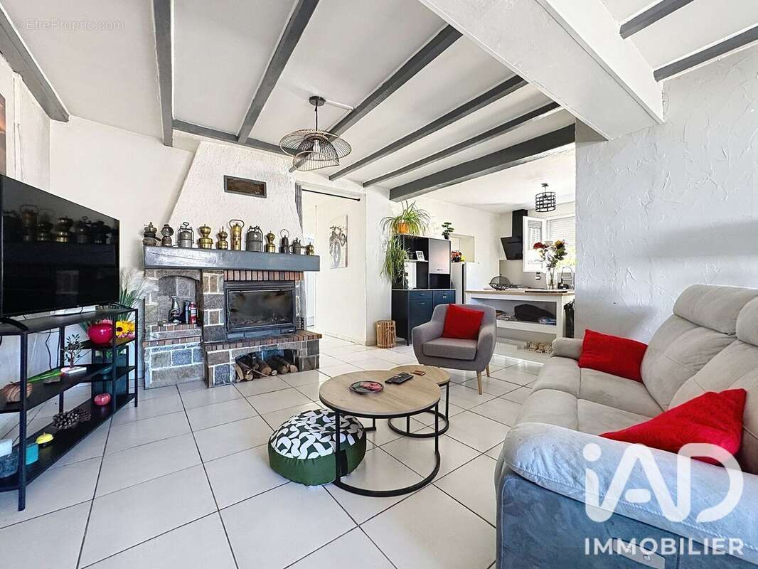 Maison 94 m² à Angouleme  - photo 3