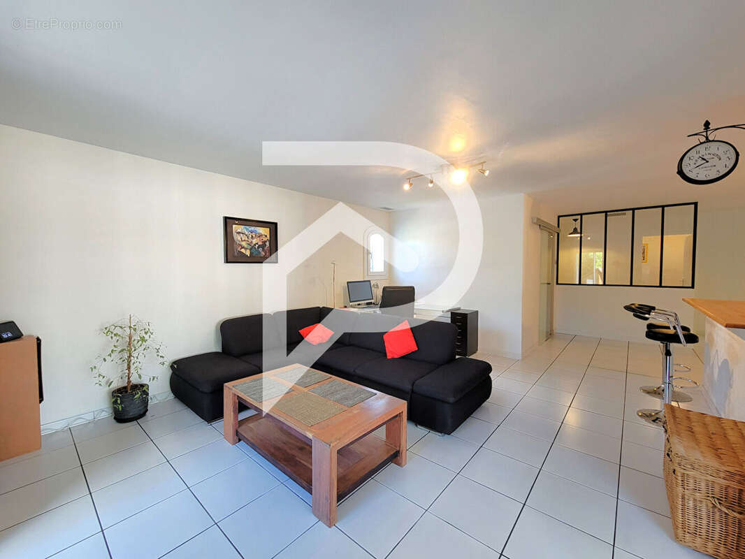 Maison à SAINT-CYPRIEN