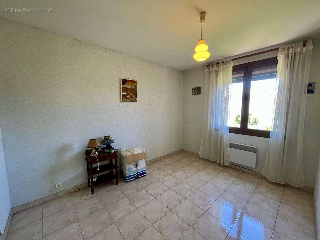 Maison à SIX-FOURS-LES-PLAGES