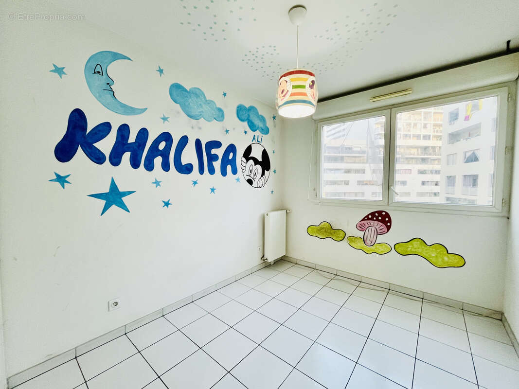 Appartement à MARSEILLE-3E