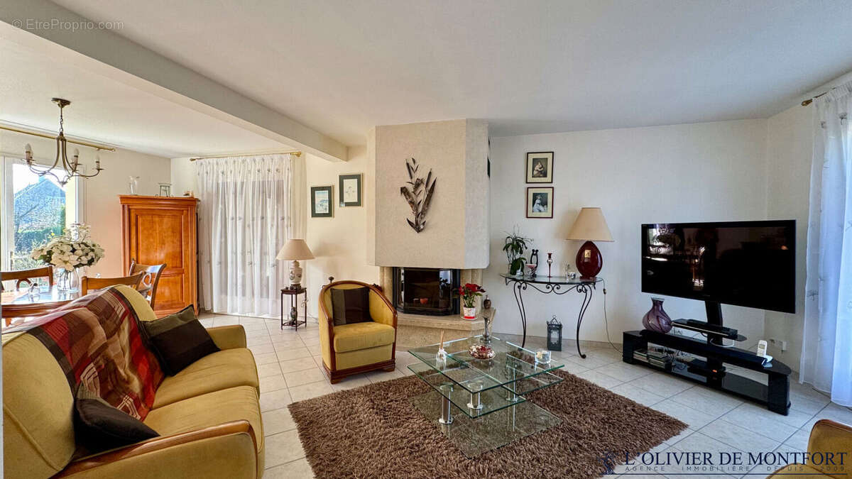 Maison à MONTFORT-L'AMAURY