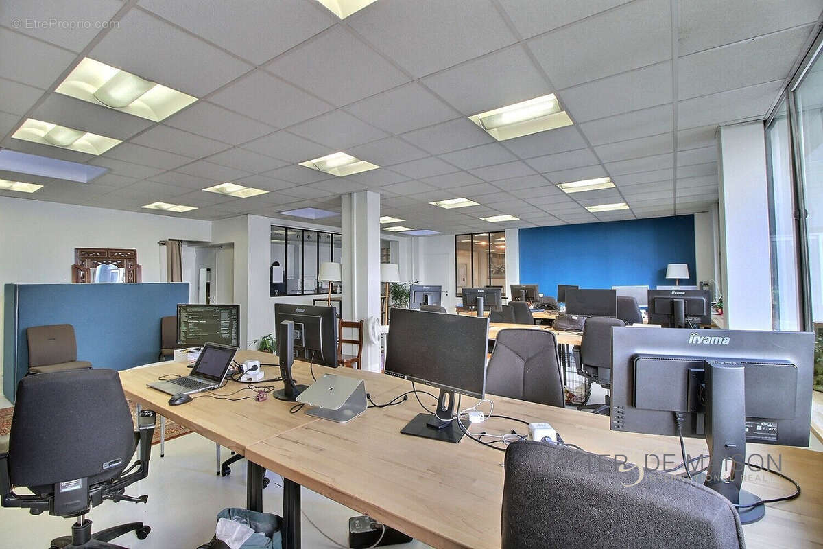 Commerce à PARIS-19E