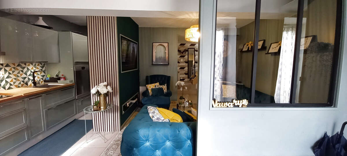 Maison à AMBARES-ET-LAGRAVE