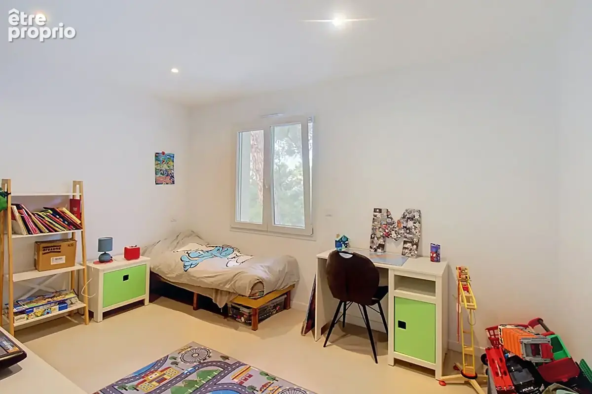 A VENDRE ! Villa neuve 5 chambres de 140 m² avec piscine et garage - VIDAUBAN - photo 10