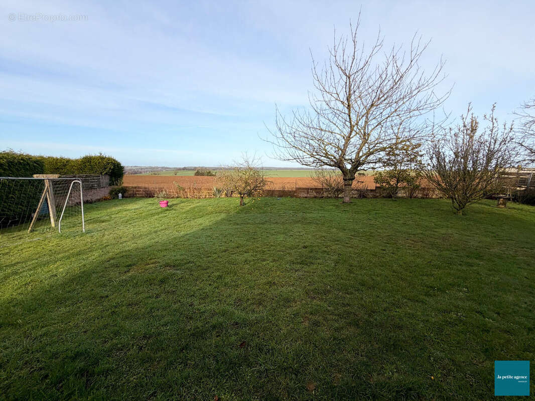 Maison à CESNY-BOIS-HALBOUT