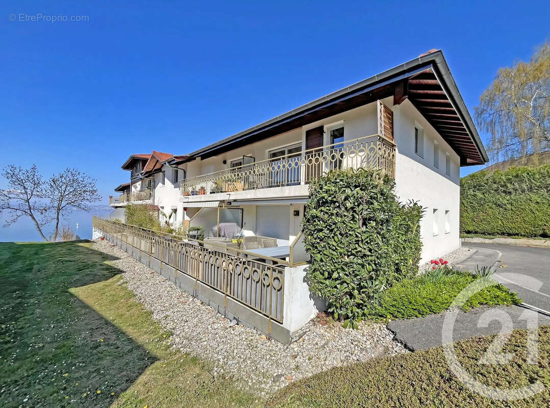 Appartement à NEUVECELLE