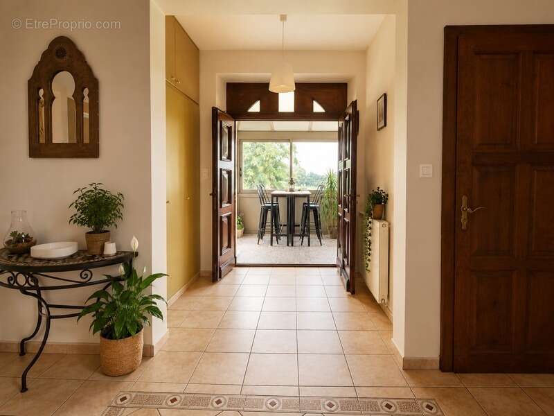 Maison à MIRECOURT