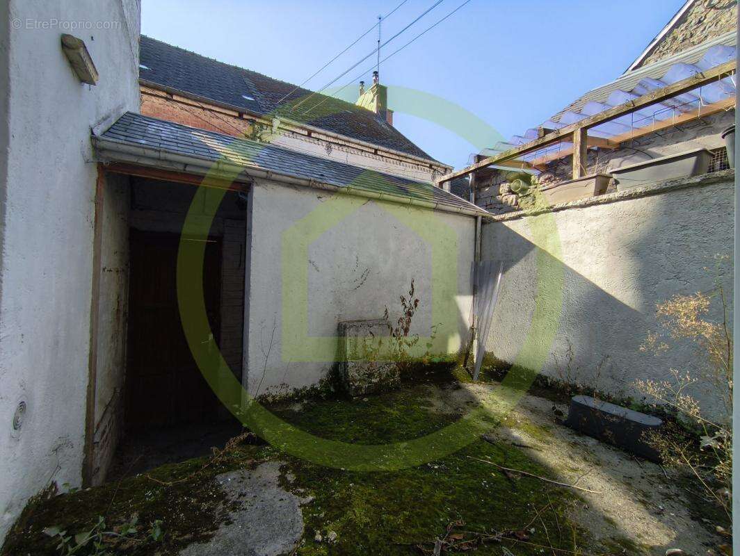 Appartement à TRELON