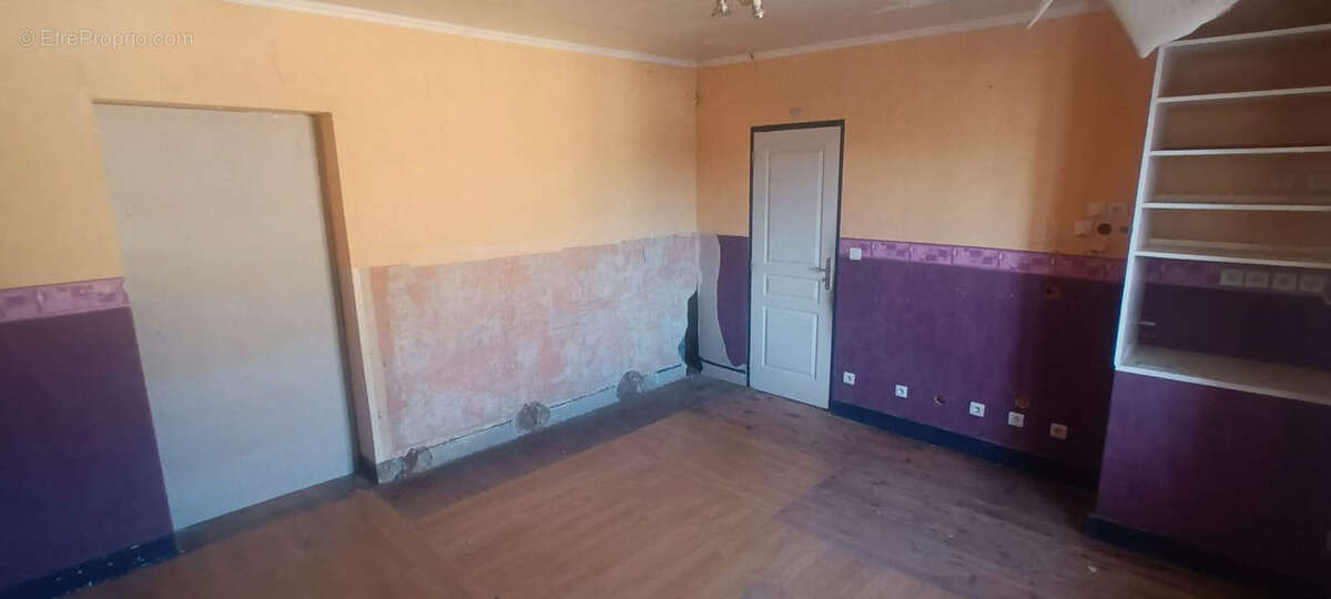 Maison à CHAVANOZ