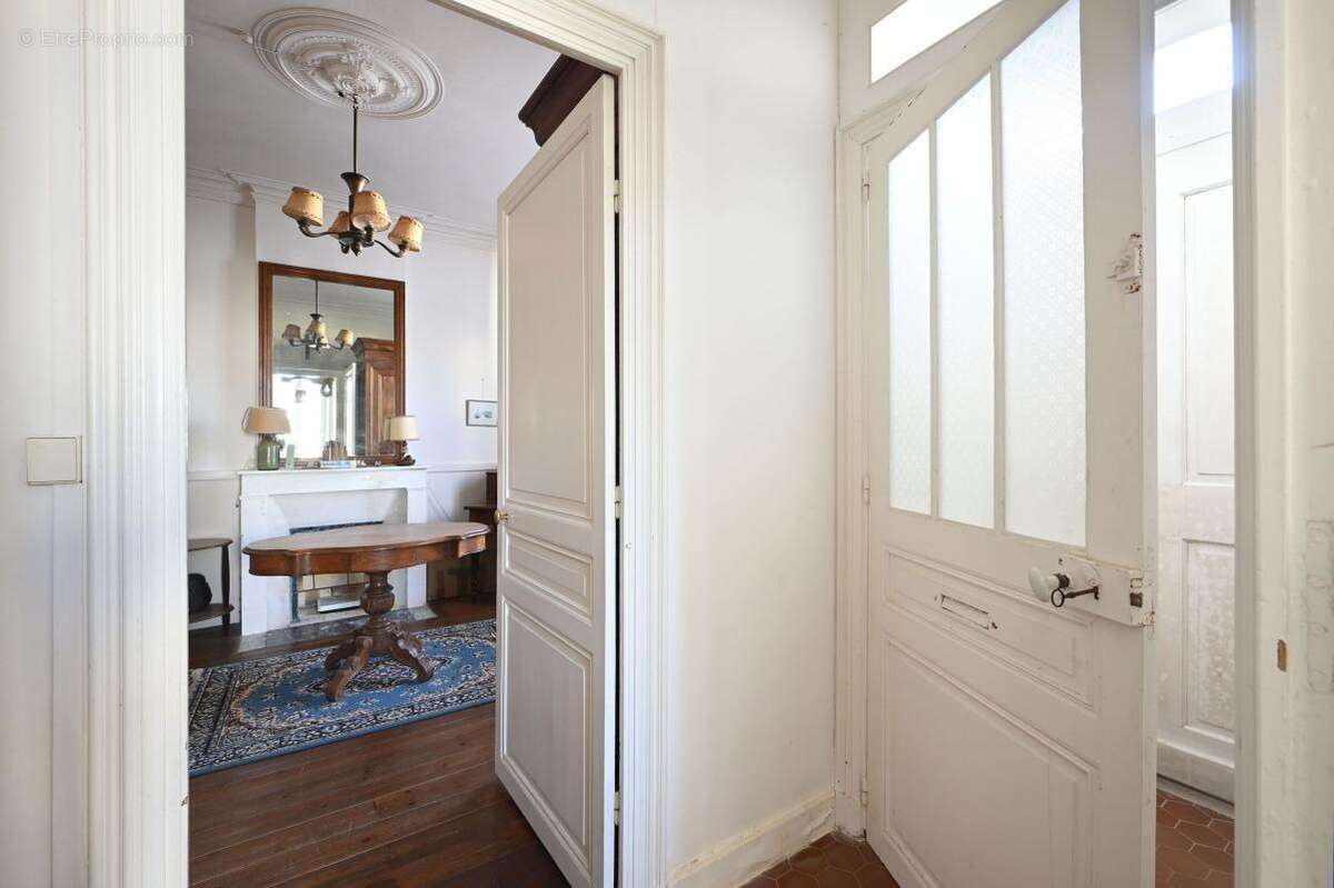 Maison à SAINT-CLEMENT-DES-BALEINES