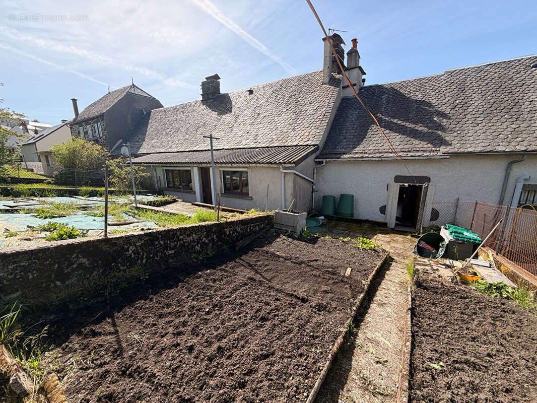 Maison Pierrefort 2 pièce(s) 27 m2 - photo 4