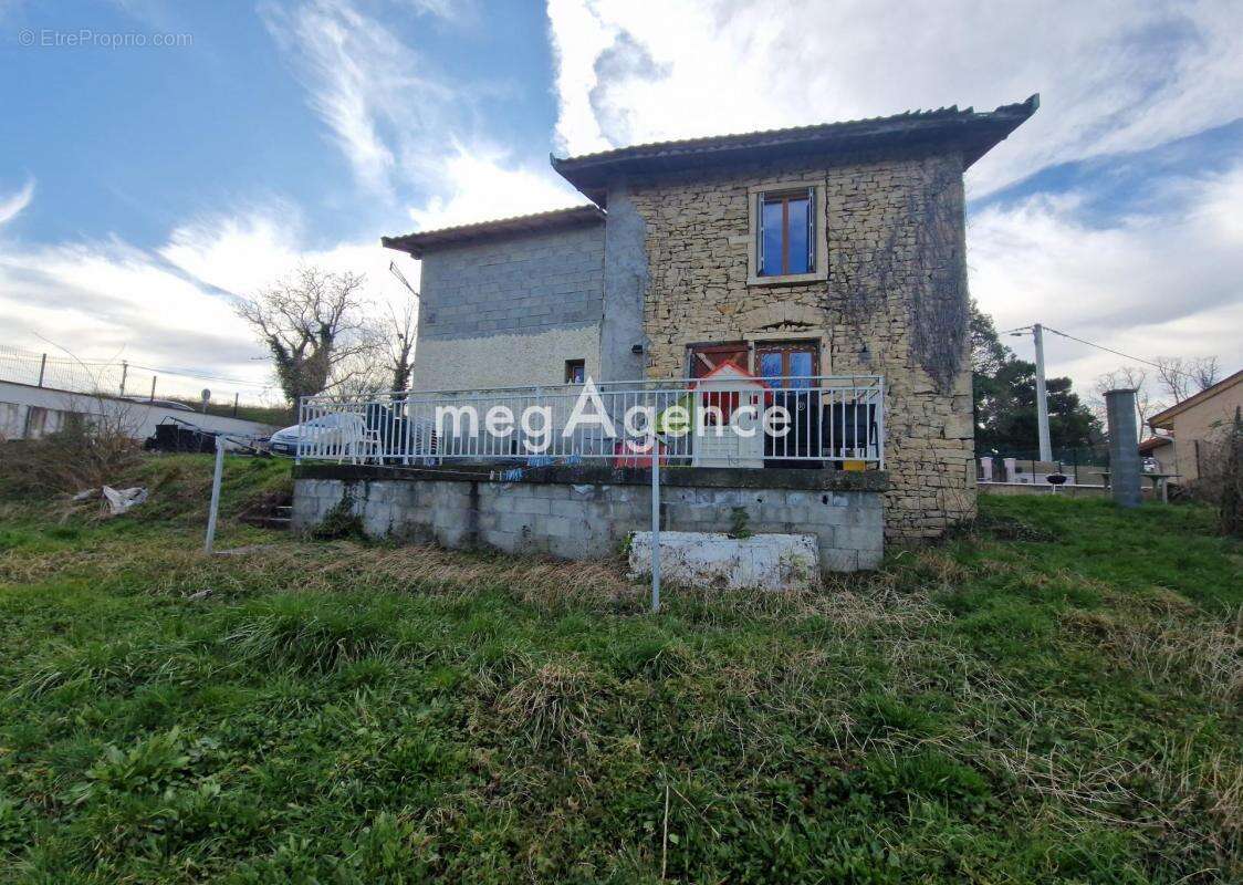 Maison à L&#039;ISLE-D&#039;ABEAU