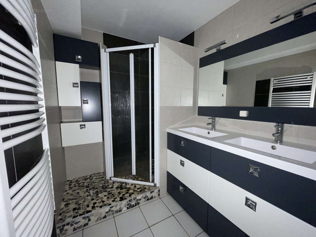 Appartement à YSSINGEAUX