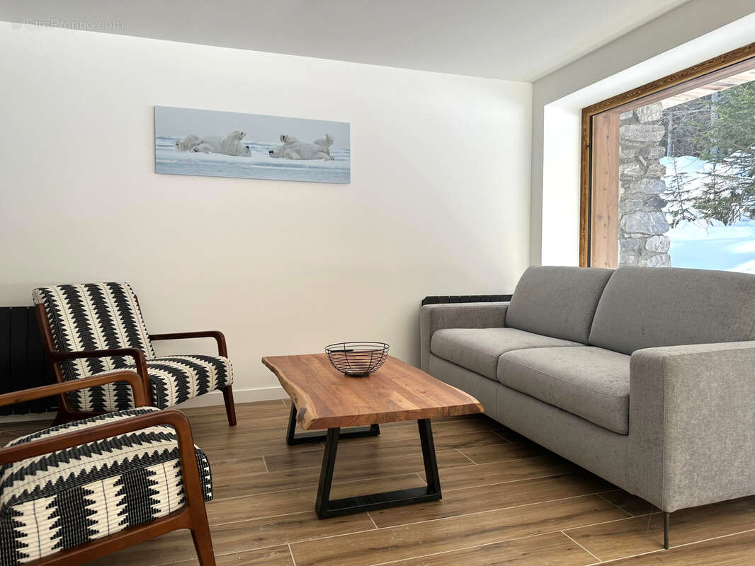 Appartement à LA PERRIERE