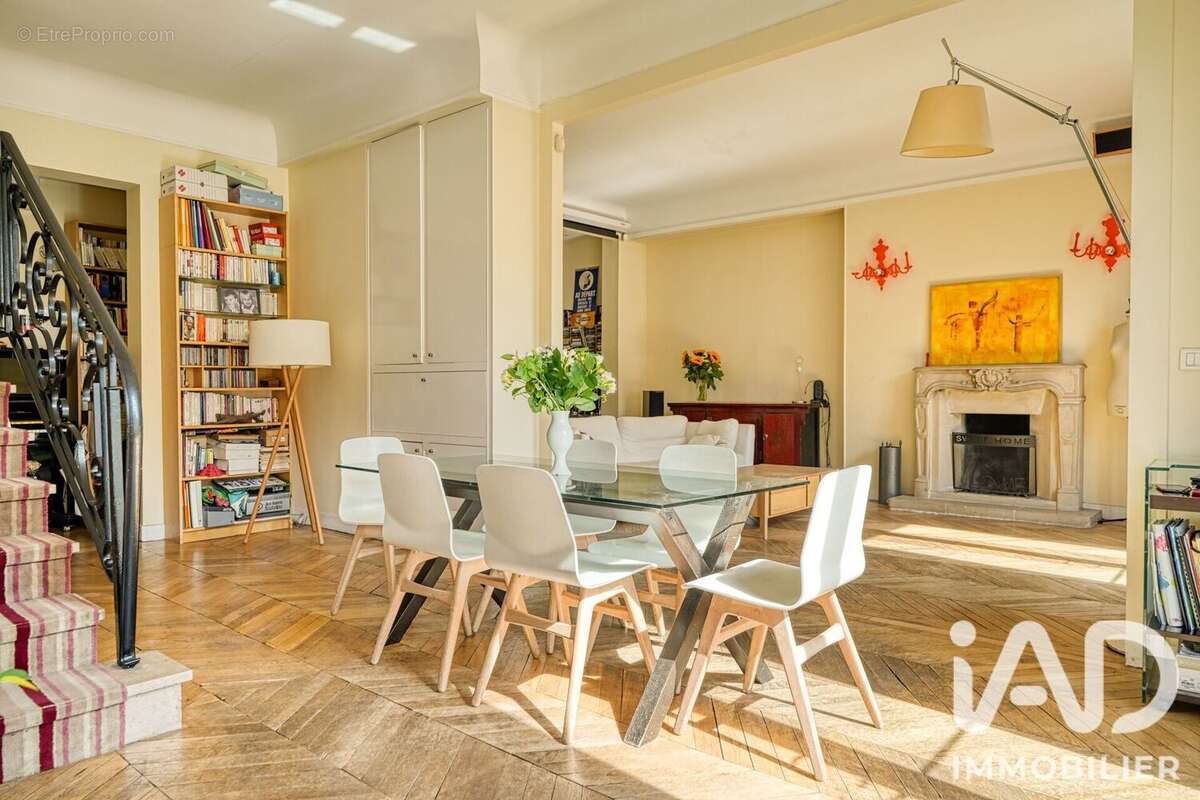 Photo 7 - Appartement à PARIS-8E
