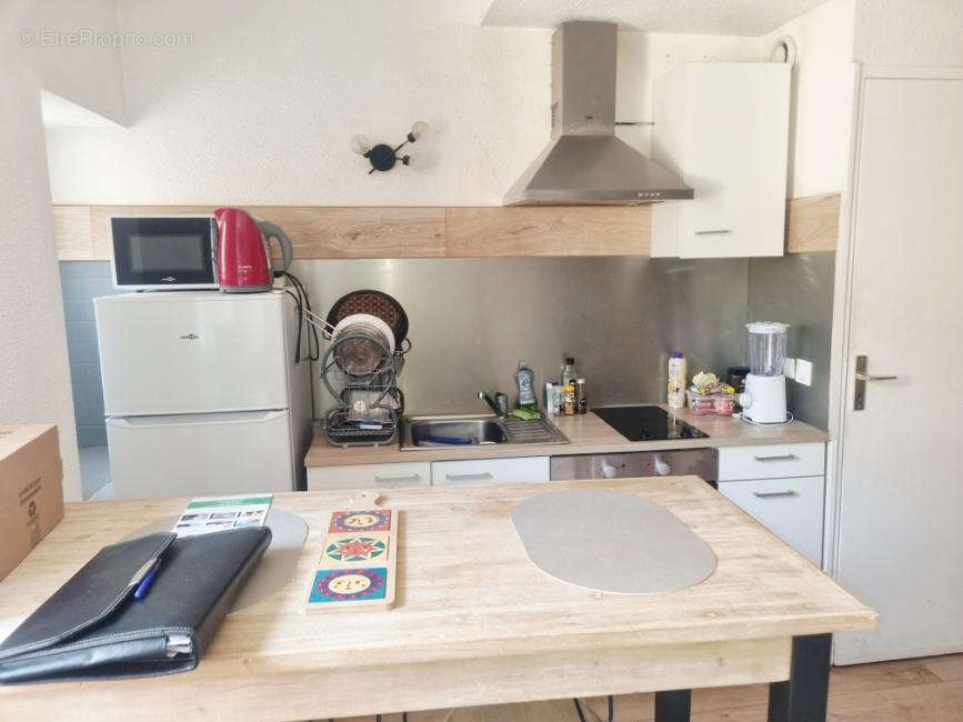 Affaire Draguignan Immeuble bon état 4 lots 3 studios et un F2 rapport rapport 1920€/mois soit 8% - photo 5