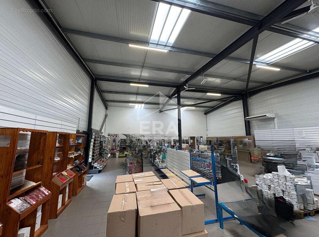 Autre à MONTPON-MENESTEROL