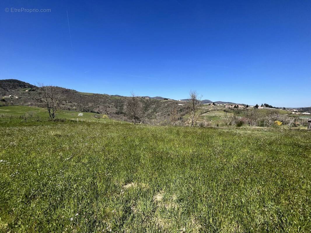Terrain à LE CRESTET