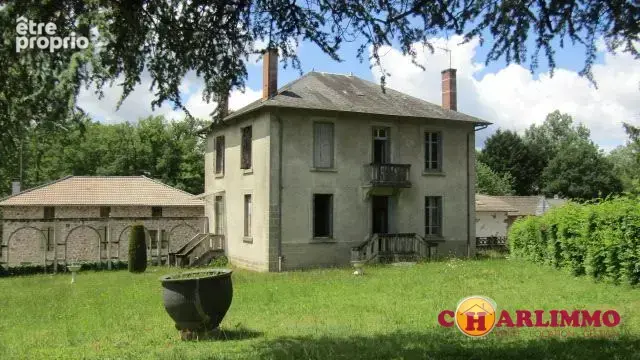 Maison à SAINT-LAURENT-SUR-GORRE