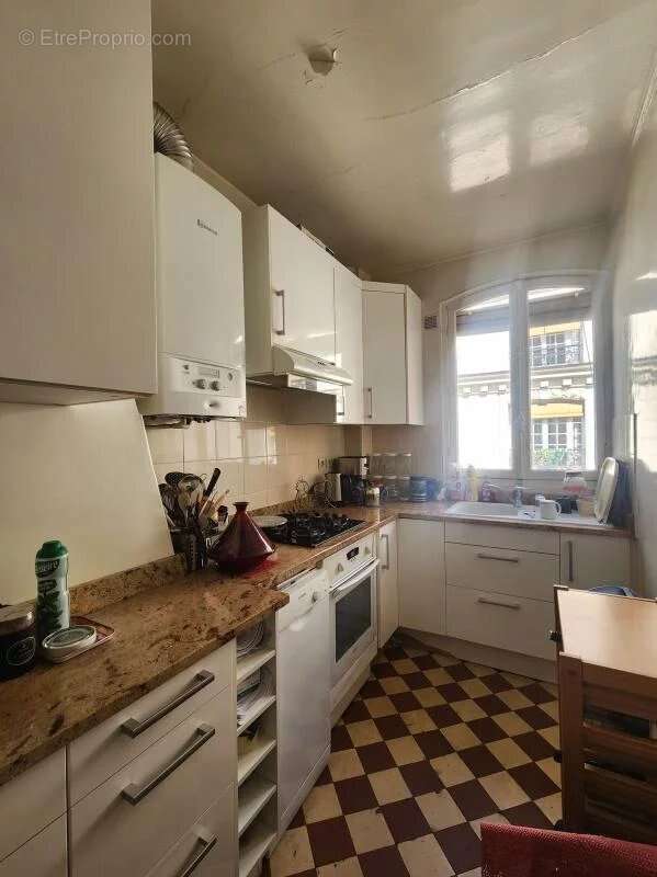 Appartement à PARIS-3E