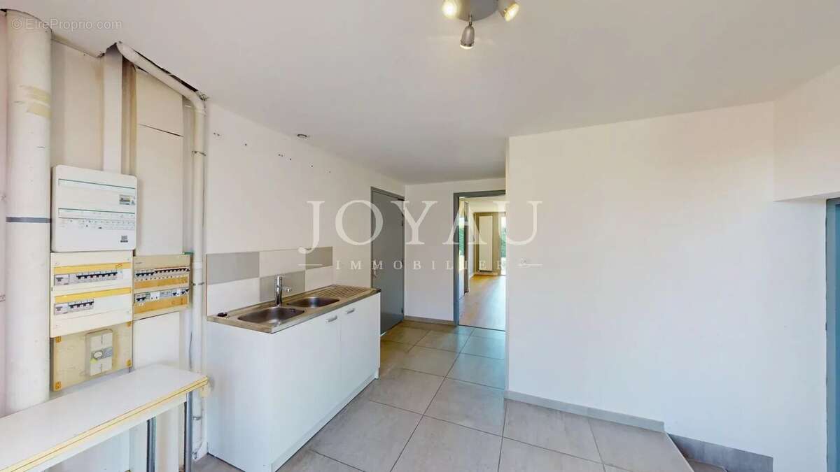 Commerce à TOURNEFEUILLE