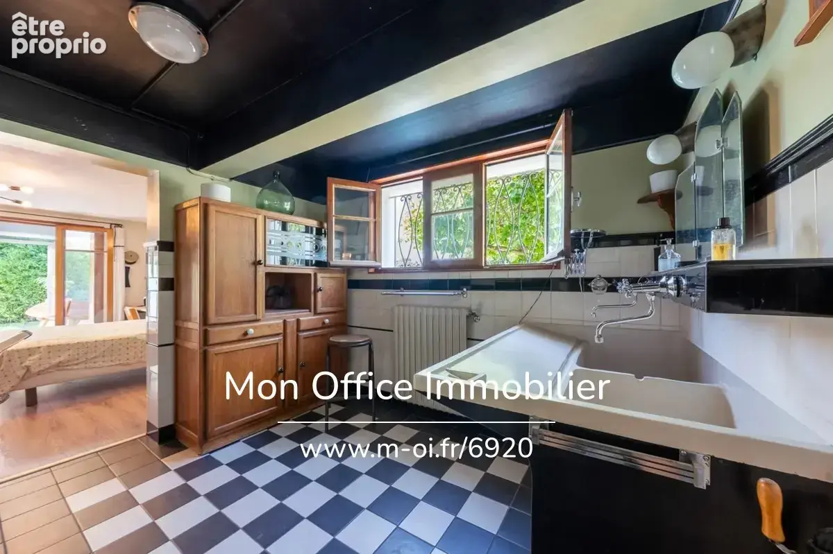 Référence : 6920-SKA - Villa avec beaucoup de cachet, village à pied - photo 5