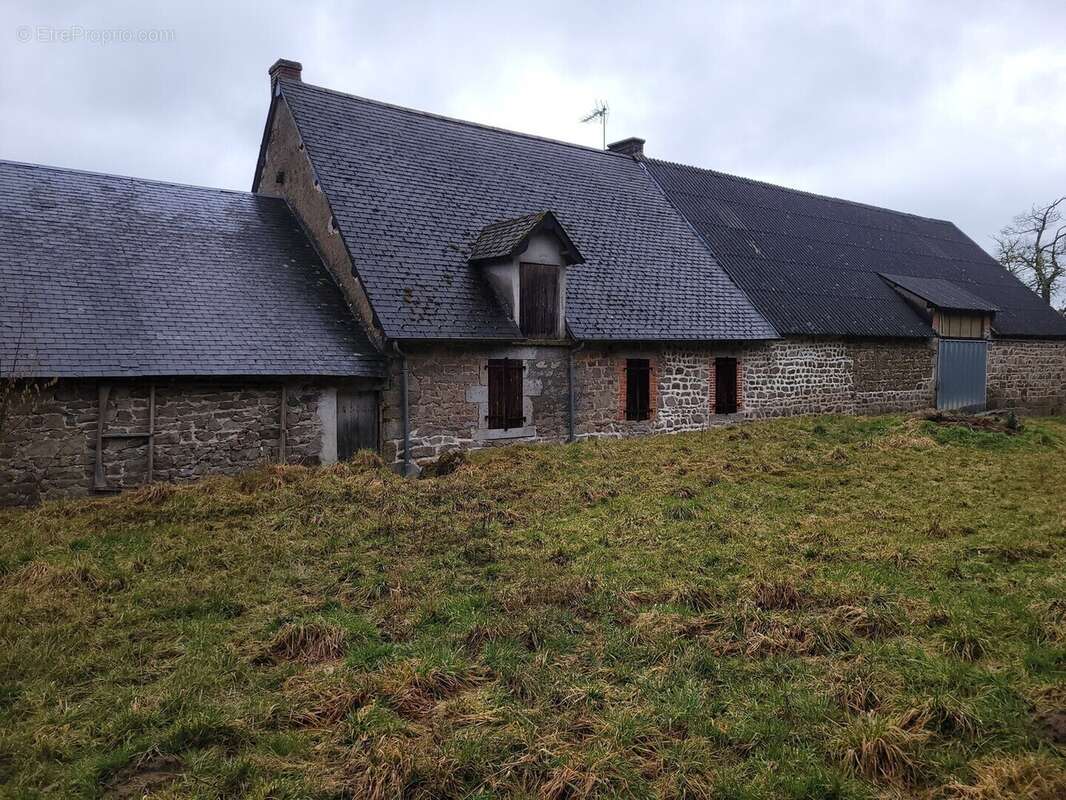 Maison à SAINT-AVIT