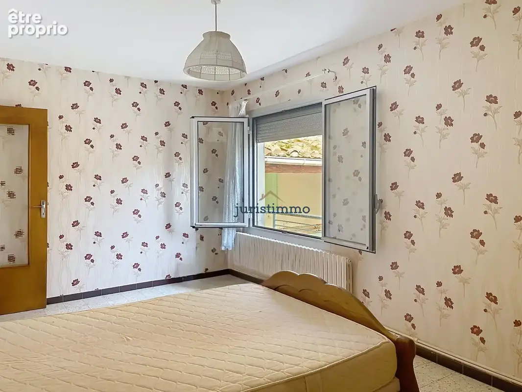 Rare sur Bellegarde. Maison de village avec extérieur. - photo 7