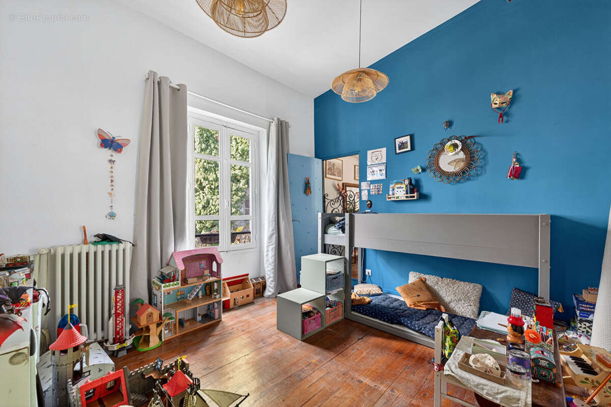 Appartement à PARIS-19E