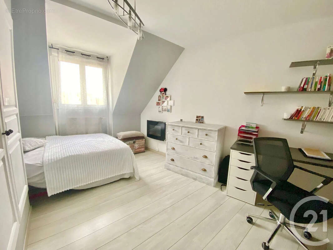 Maison à MOUSSY-LE-VIEUX
