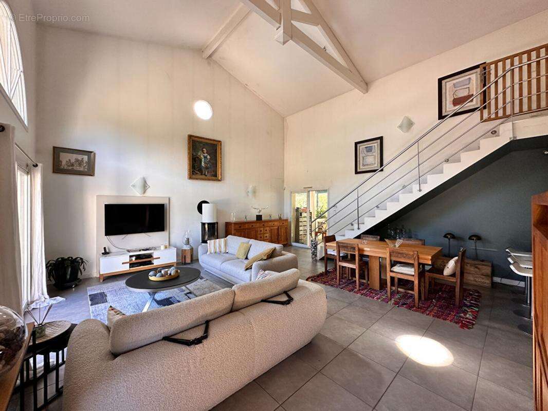 Maison à BON-ENCONTRE