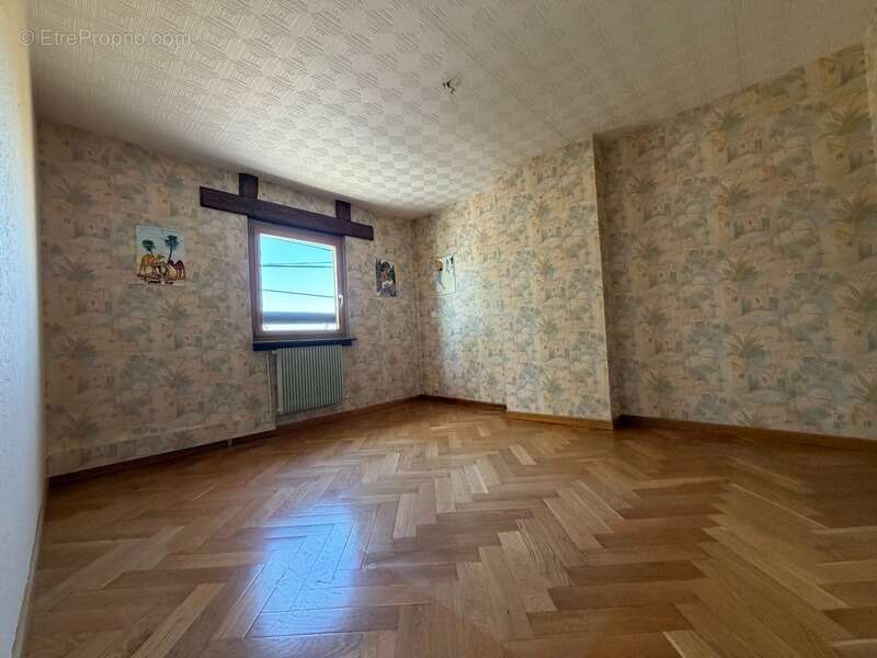 Urgent ! maison 200 m², 5 grd chambres, terrain 1600m² sans vis a vis - photo 14