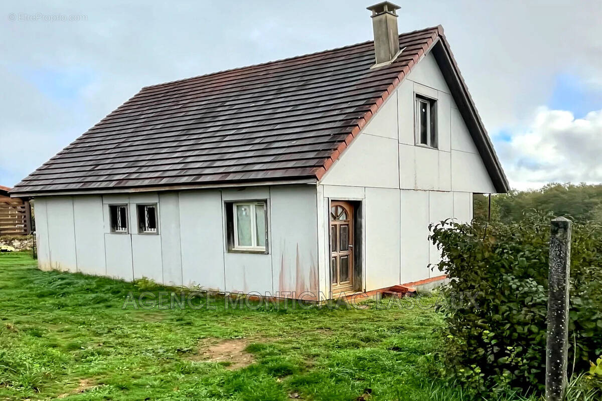 Maison à SAINT-ESTEPHE