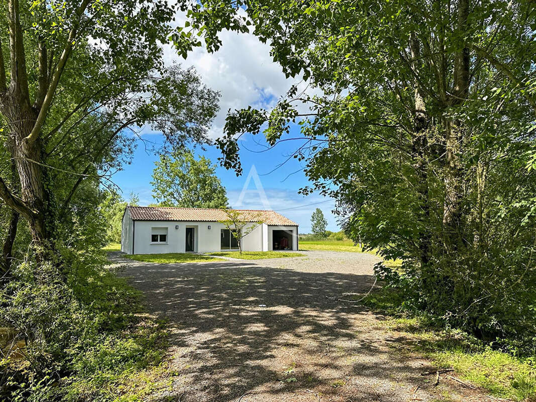 Maison à LE PERRIER