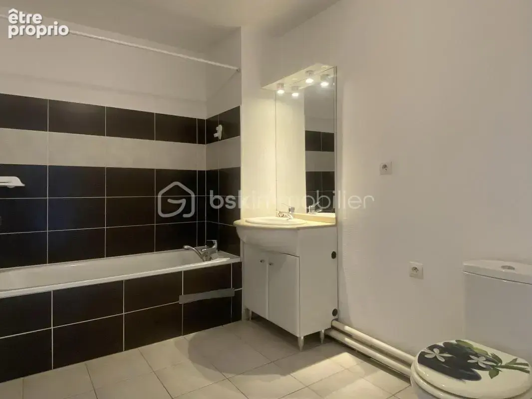Appartement 1 chambre - Grand Balcon - Parking et Piscine - photo 4