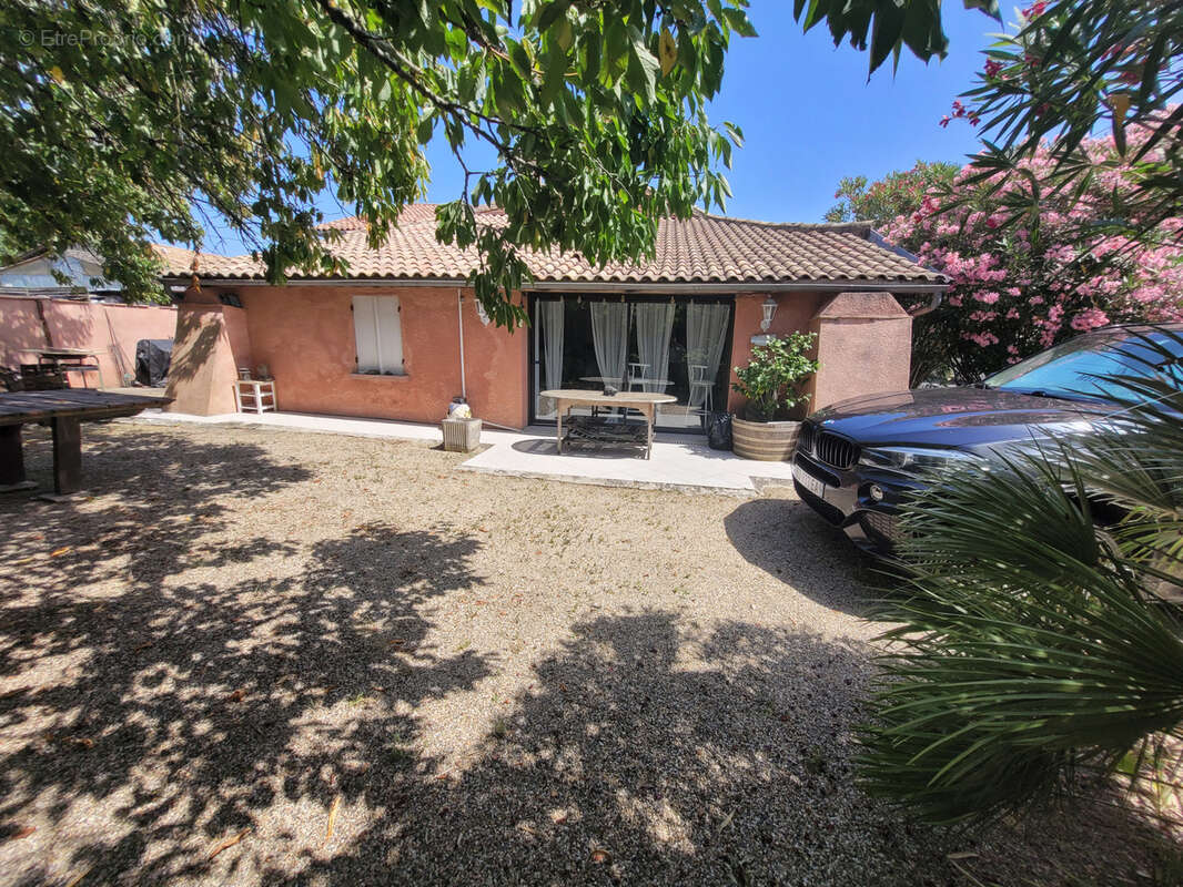 Maison à BIRAC-SUR-TREC