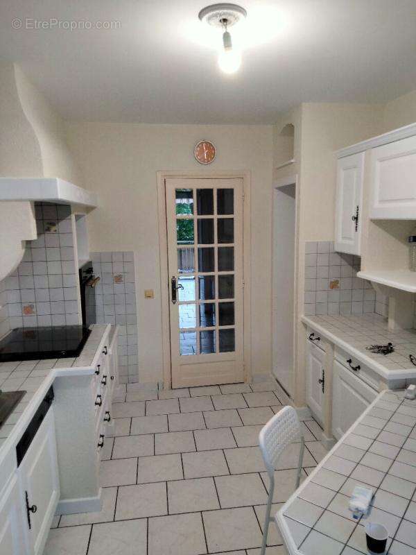 Appartement à LYON-8E