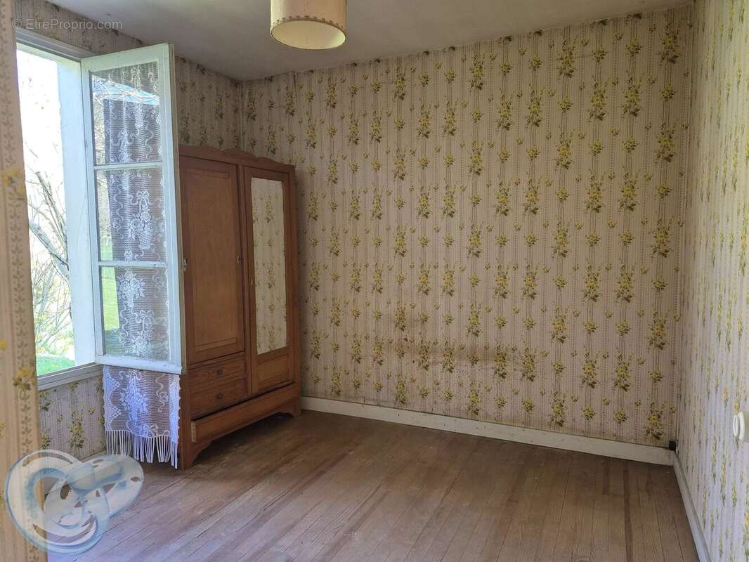 Maison à BEYNAC-ET-CAZENAC