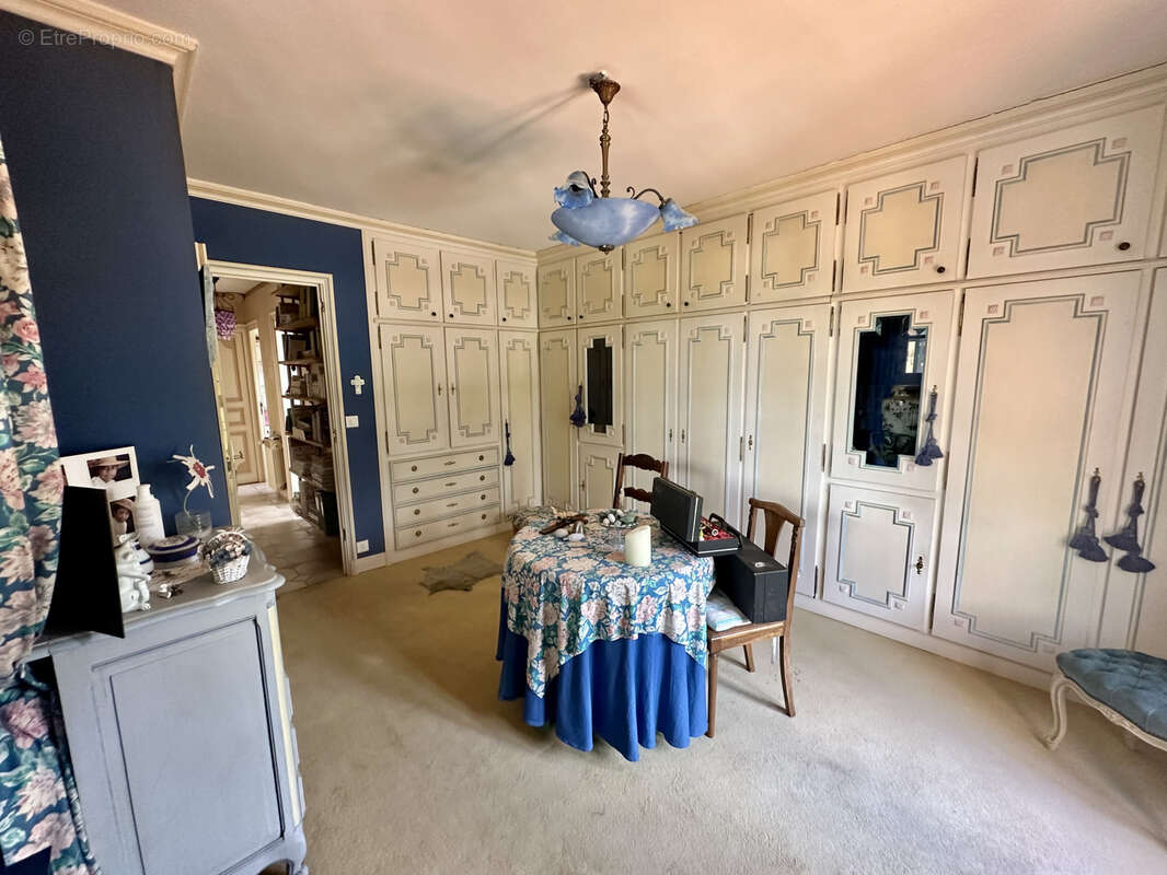 Belle propriété familiale de 220 m2 sur un terrain clos et paysager de 1 785 m2   Bellengreville - photo 13