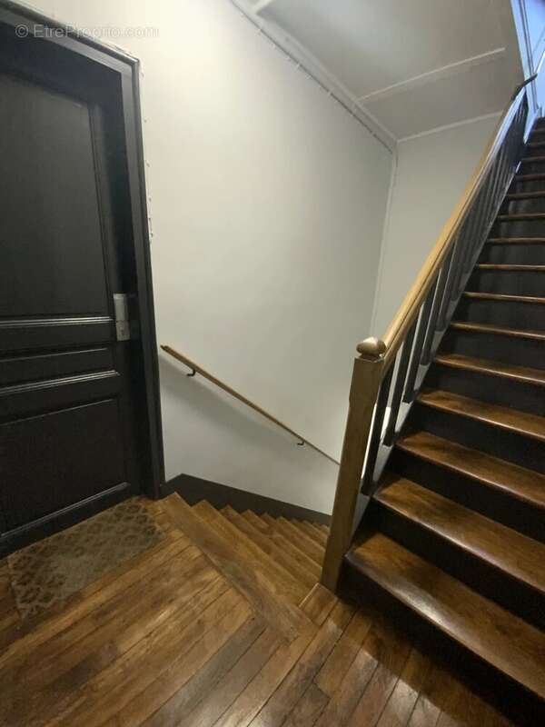 Secteur 10 min gare rer e - dernier etage - photo 13