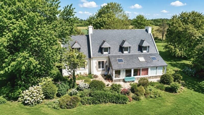 Maison à PLOUHINEC