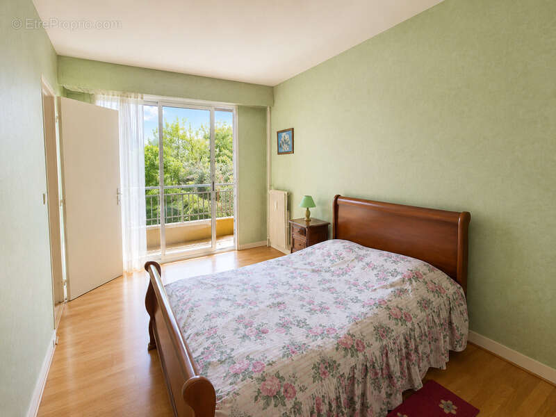 Saint-Gratien (95) – pièces de 83 m² avec balcon, parking et cave à proximité du lac d'Enghien - photo 3