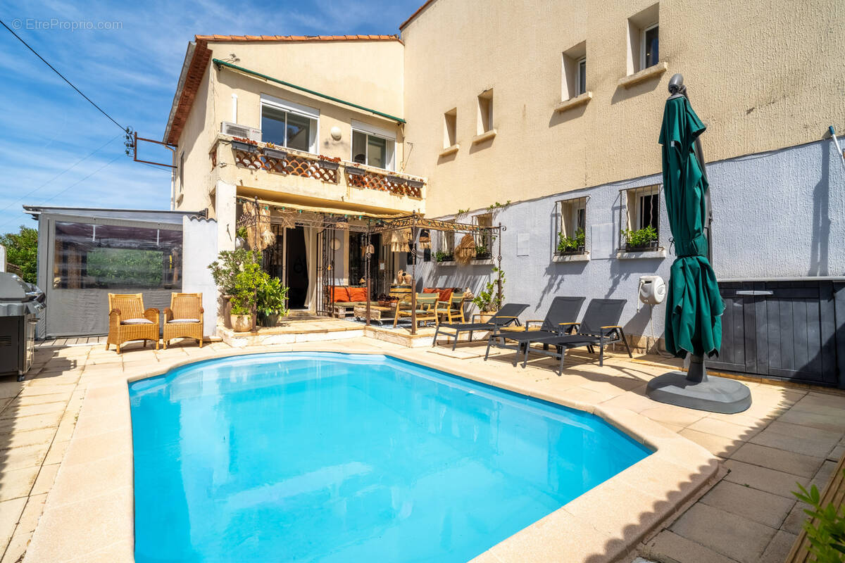 Maison à SIX-FOURS-LES-PLAGES
