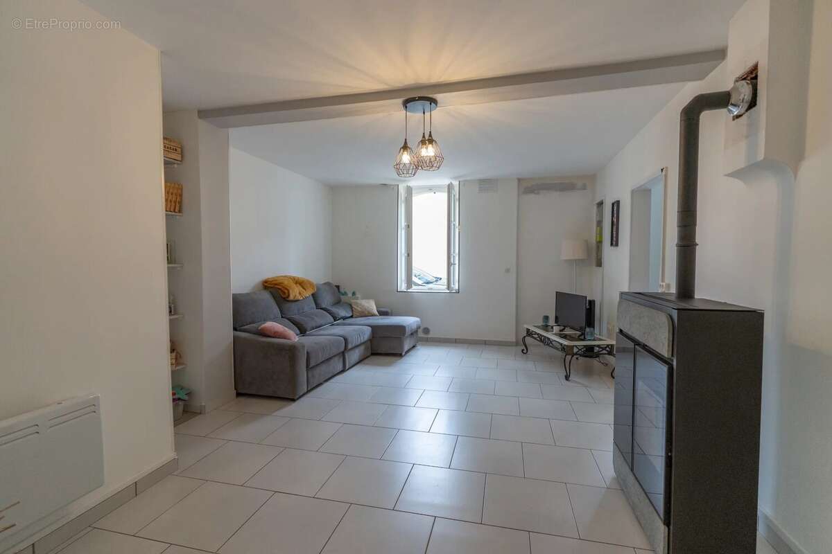 à 20 km de Troyes, Maison d'habitation type V - photo 3