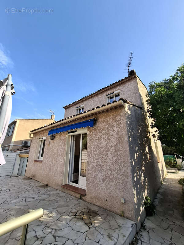 Maison à SIX-FOURS-LES-PLAGES